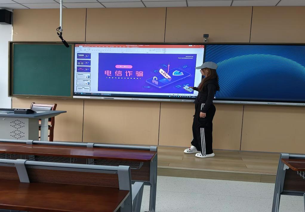 说明: b12278bd585fa7c50a7e3fed9d93b807