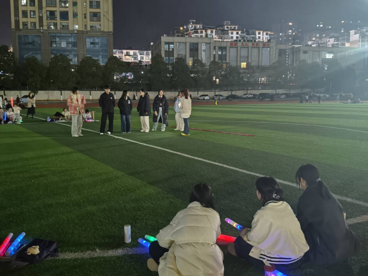 旋律碰撞，情绪释放——外国语学院音愈解压趴