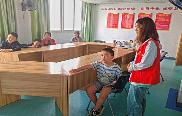 外国语学院开展“环保教育”主题实践教学活动——语言教学与公益实践深度融合
